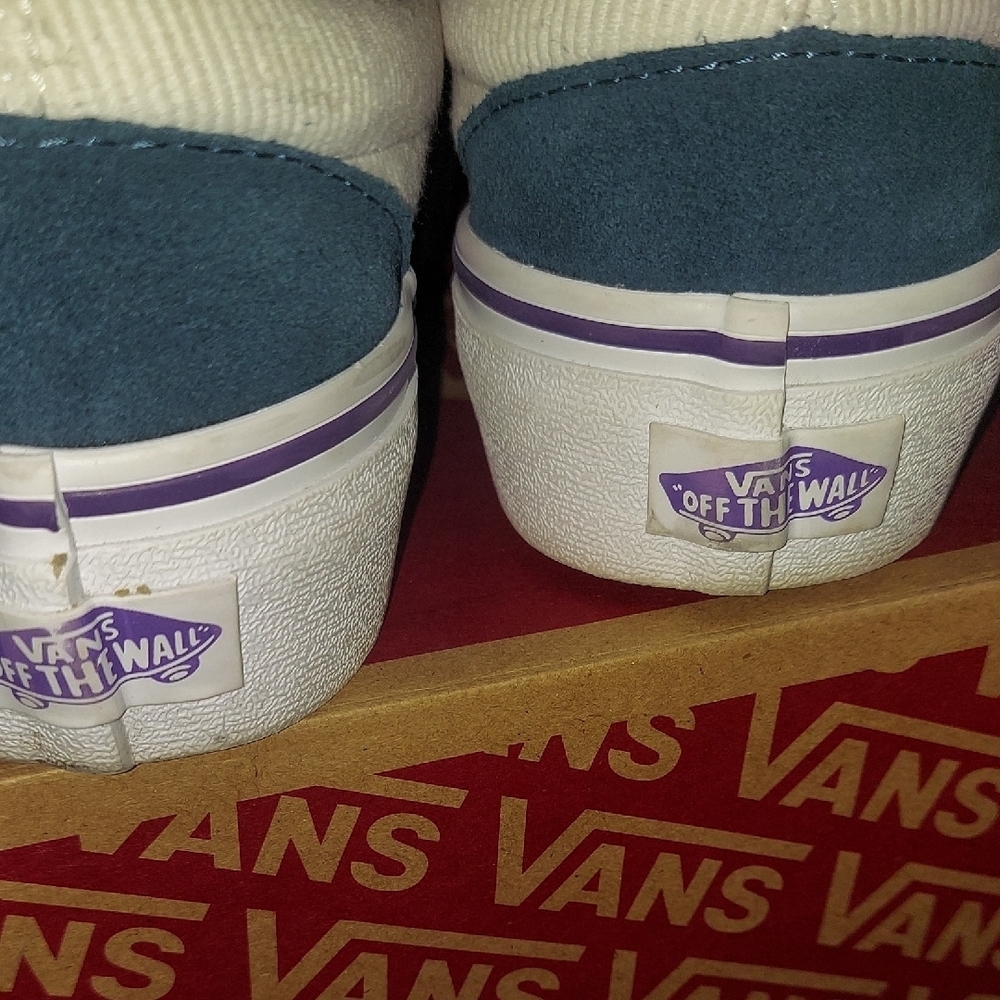 Vans Pink and Cream Sneakers - Picture 9 of 14